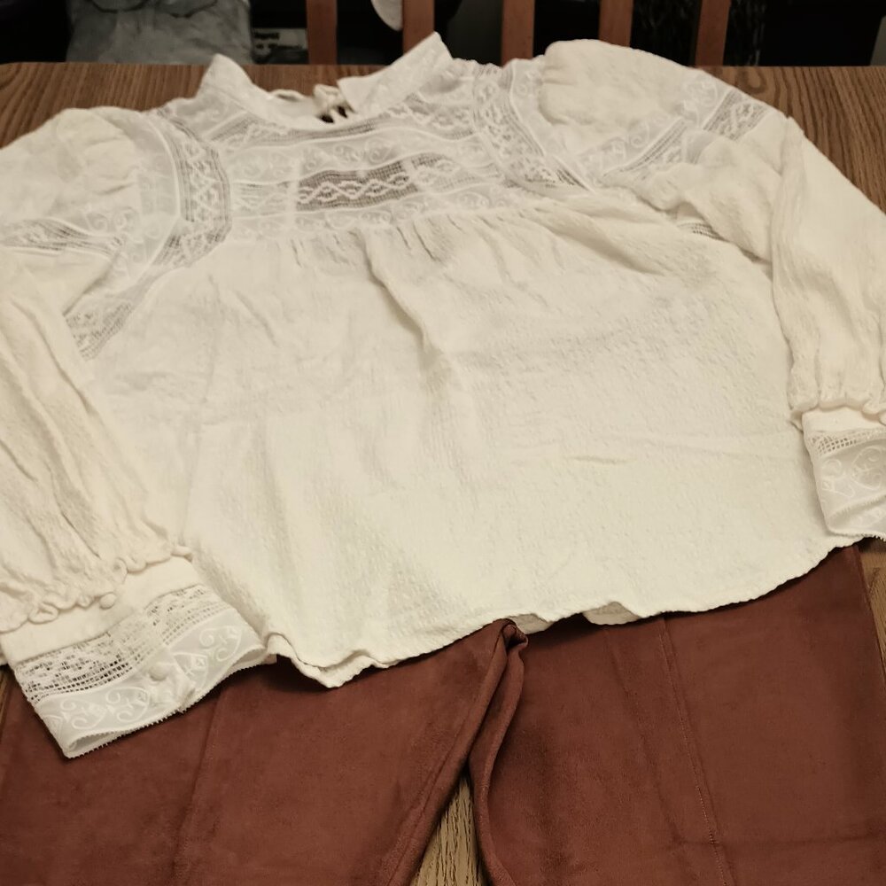 Free People Size L Cream Lace Top (NWT)